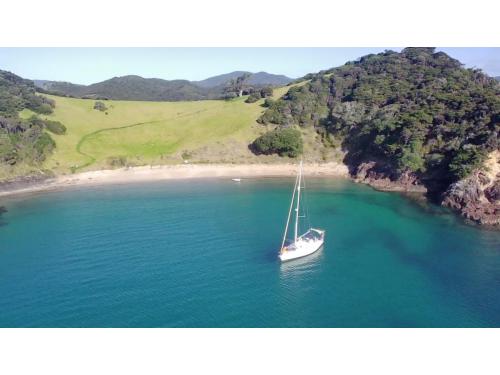 Charter Boat / Yacht - Kiss, Auckland: Nov - Dec, Bay of Islands: Jan - Nov (Auckland & Hauraki Gulf)